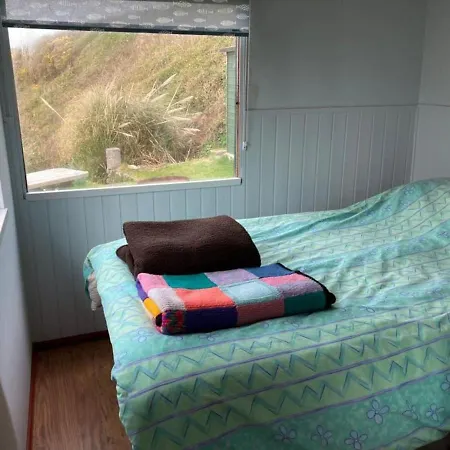 シャレー Cliff Chalet With Fantastic Sea Views In Cornwall.